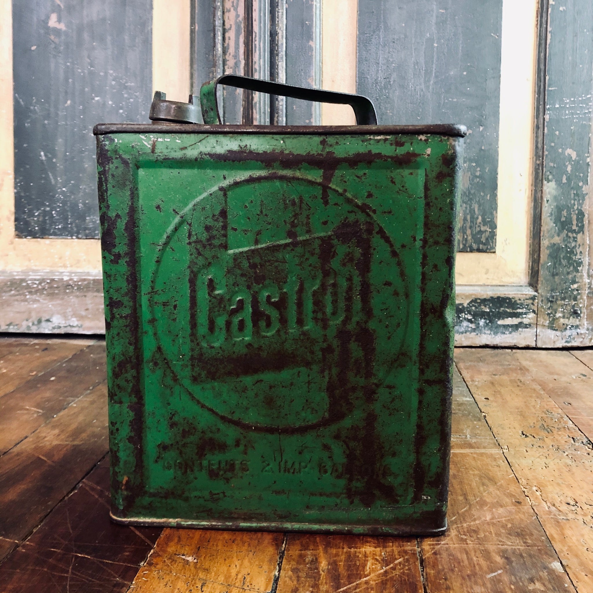 Castrol Cave Tin